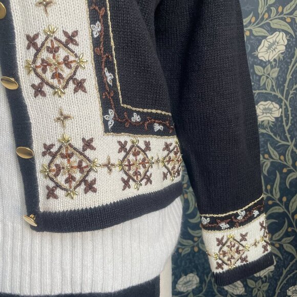 Vintage Grandma Chic Cardigan Black & White Beaded Cotton Ramie Button Up - Picture 2 of 9